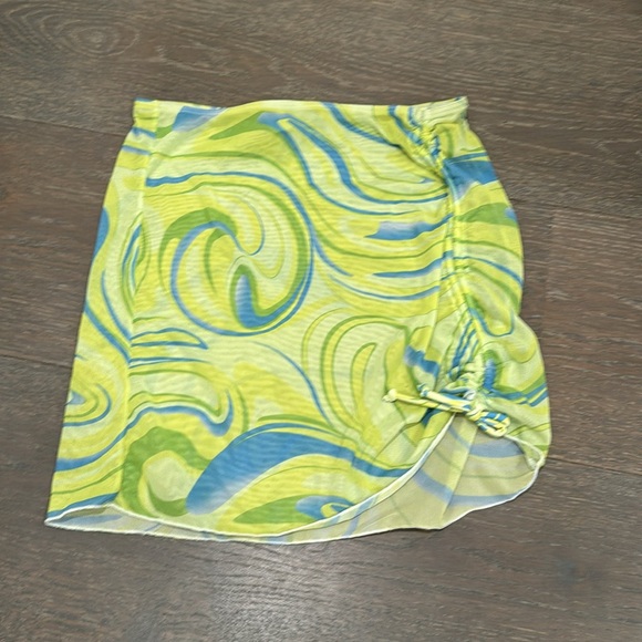 Two piece bikini with skirt - Picture 2 of 2